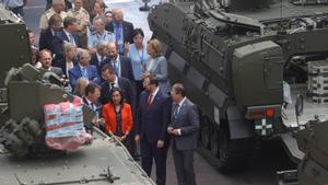 La visita de la Ministra Robles a la fábrica de Armas de Trubia.