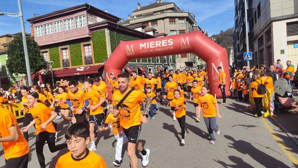 Un millar de personas en la Carrera Galbán de Mieres, ¿estuviste en la prueba?