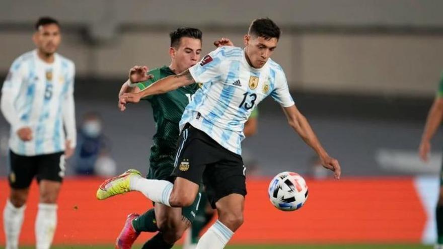 Nahuel Molina con la selección argentina