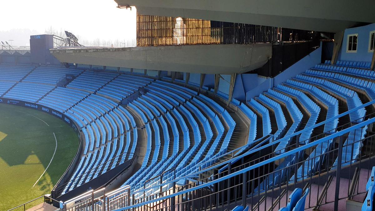 Aspecto de la grada de Gol del estadio de Balaídos, la única que falta por ser reformada