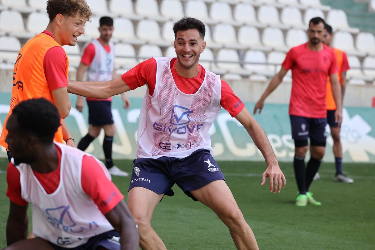 Caballero, en el último entrenamiento del Córdoba CF en El Arcángel.