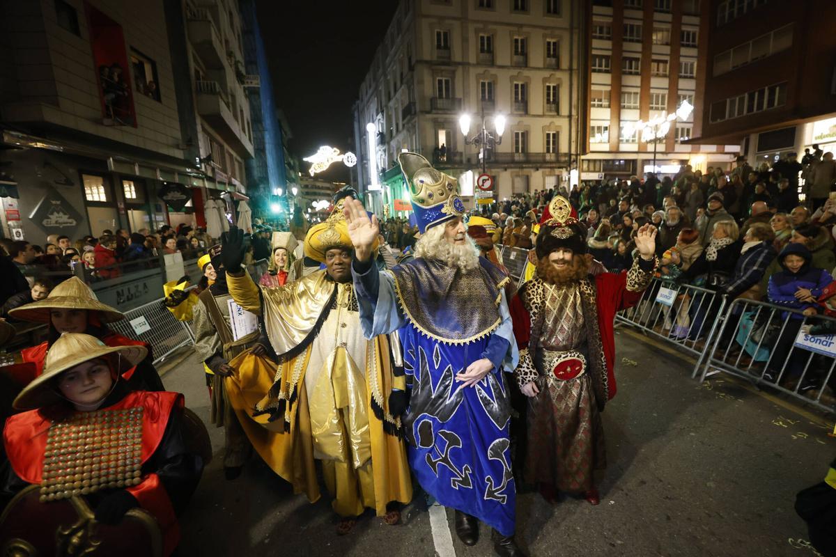 Así fue la cabalgata de Oviedo