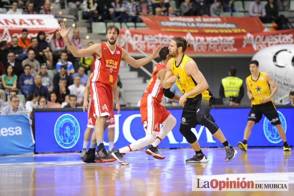 Partido entre el UCAM CB Mucia y el Iberostar