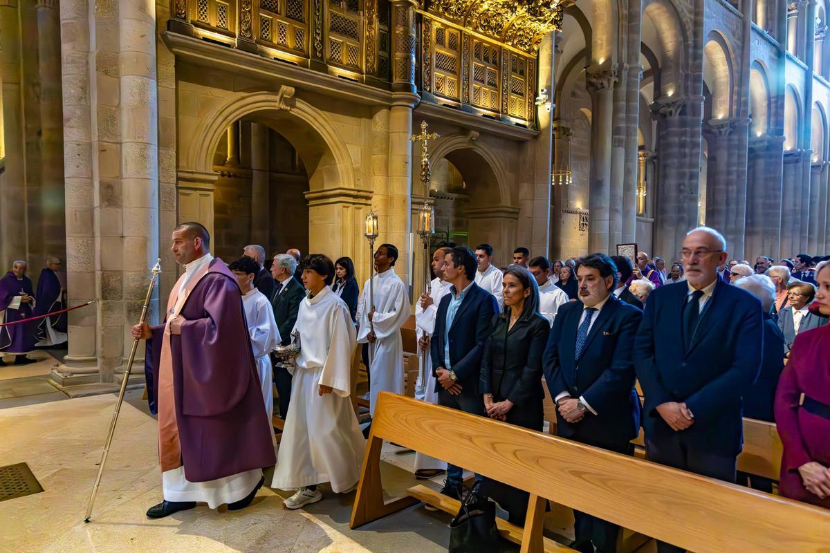 Santiago se despide del papa Francisco con una misa funeral en la Catedral