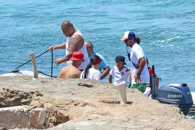 Cristiano, Georgina y Jr.: excursión a Formentera