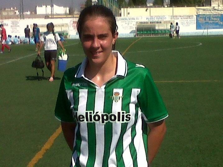 Con la camiseta del Betis en el 2013