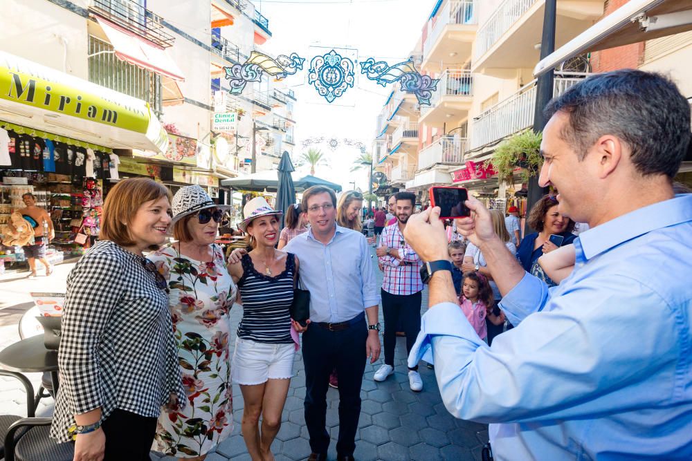 Campaña electoral: Isabel Bonig y el alcalde de Madrid, José Luis Martínez Almeida, visitan Benidorm