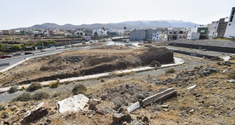 Zona de Arauz a medio urbanizar y abandonada