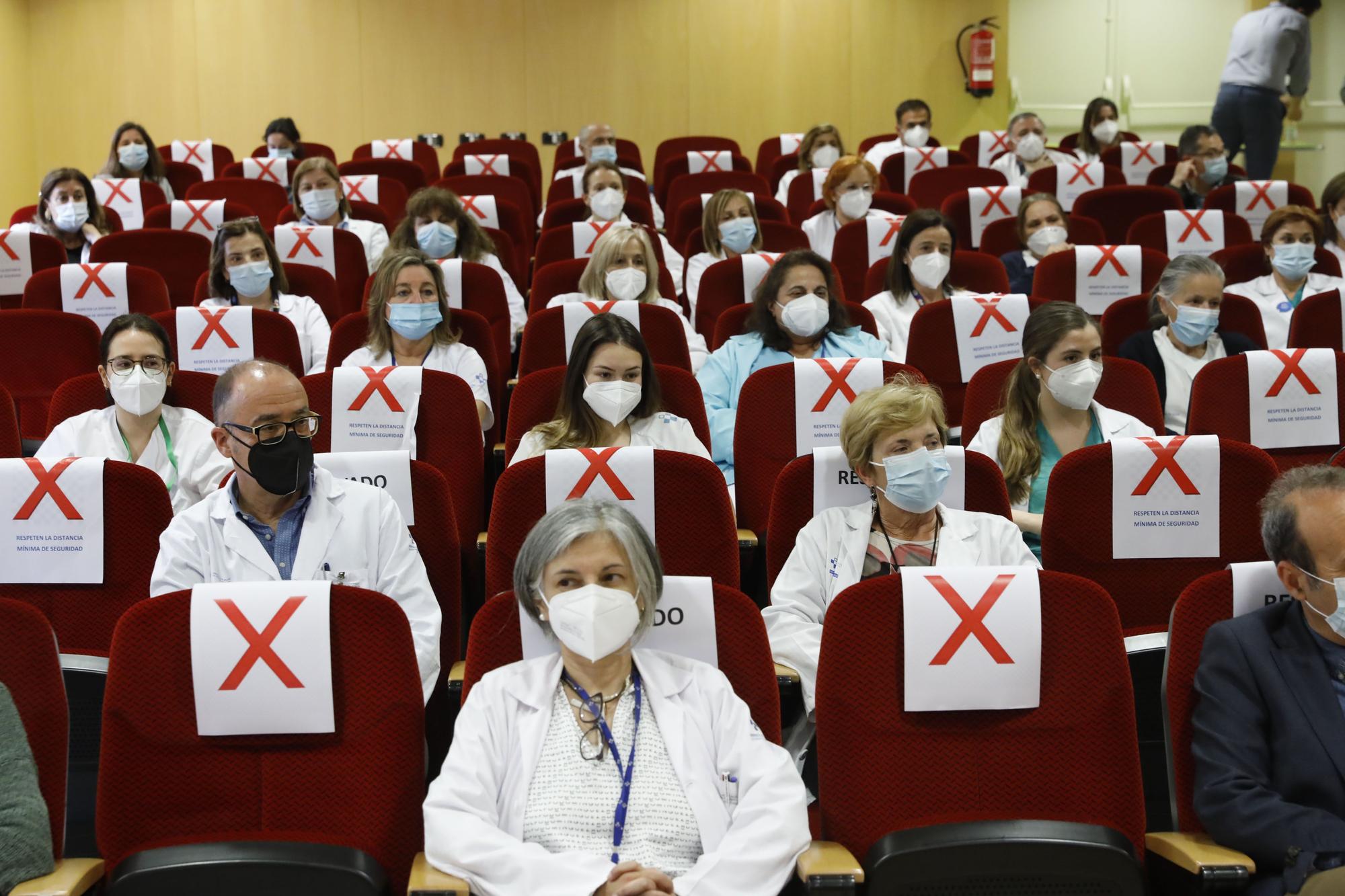 Celebración del Día de la Enfermería en el Hospital de Cabueñes