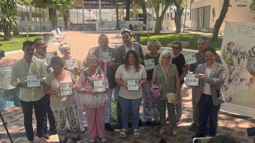 El parque municipal de Doña Mencía acoge la entrega de los premios de patios, rejas y rincones de la Subbética