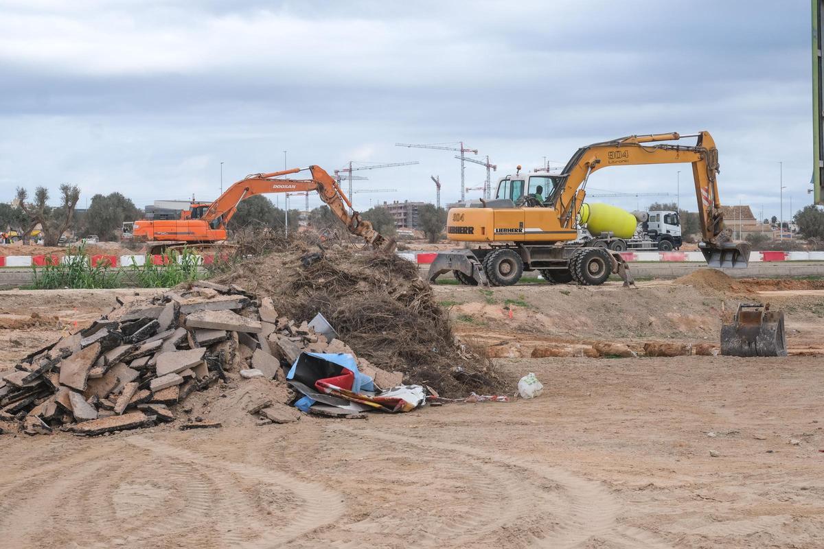 Comienzan las obras del acceso a las 7.400 futuras viviendas de La Hoya: la rotonda que hace la número 14 de la CV-905