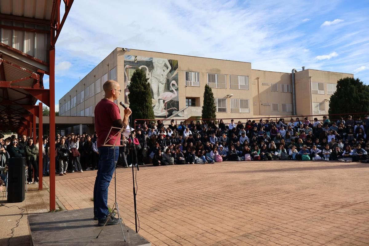 Un momento de la lectura del manifiesto.
