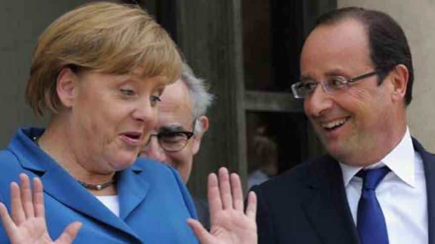 La canciller alemana Angela Merkel y el presidente galo, François Hollande.