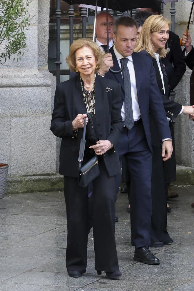 La reina Sofía en el funeral de su sobrino, Fernando Gómez-Acebo