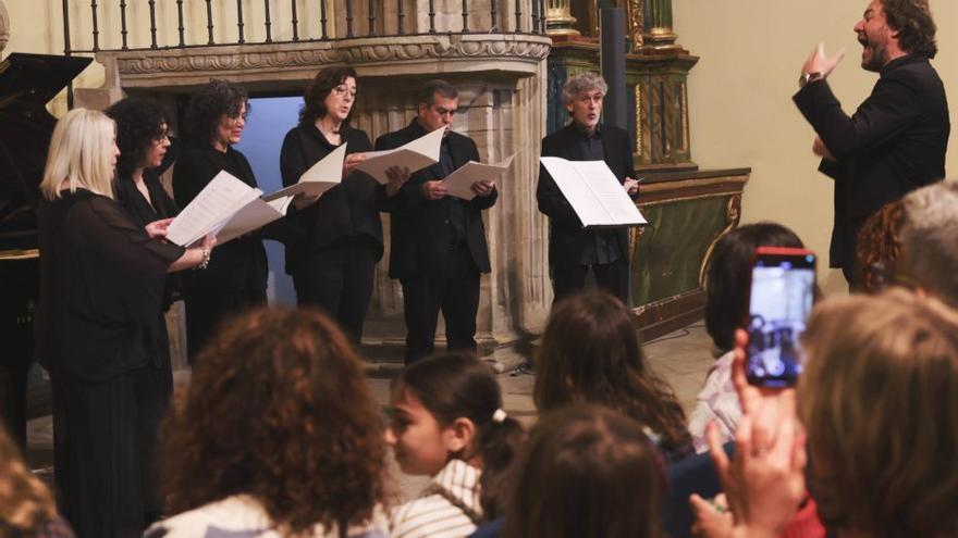 "Ensemble 4.70" canta y deleita en la Colegiata