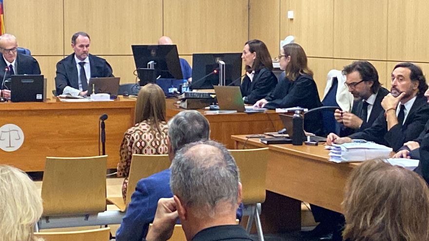 La notaria juzgada por hacer firmar el testamento a una anciana incapacitada será la última en declarar