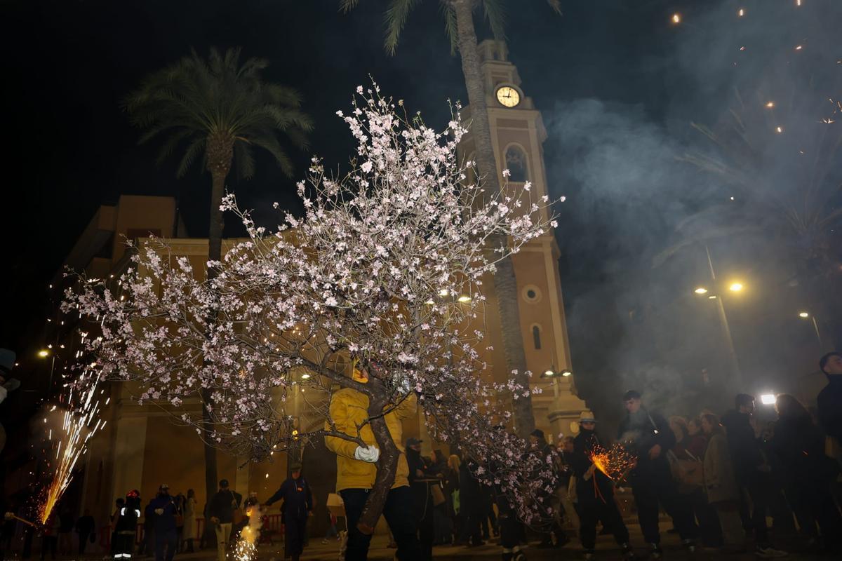 L'Entrà de la Flor en Torrent.
