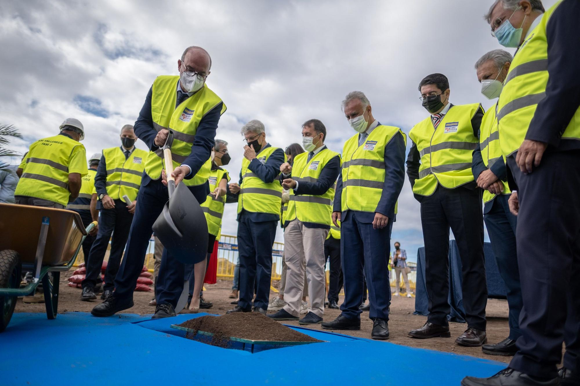 Inicio de las obras de la playa de Valleseco