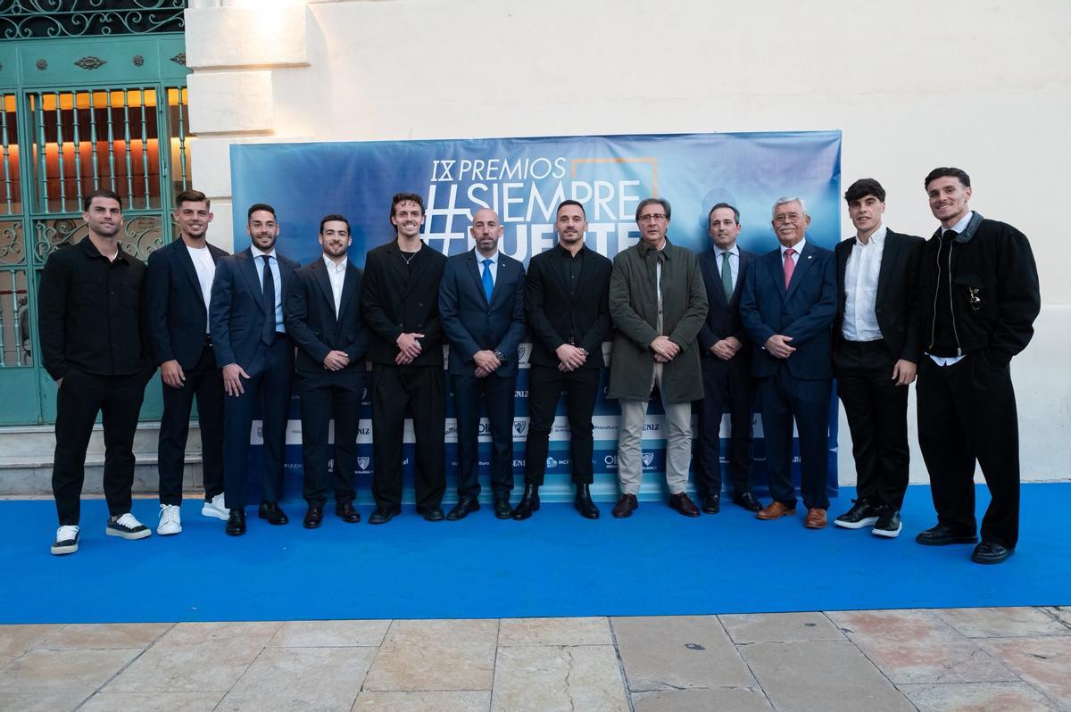 Representantes del Málaga CF en la Gala "Siempre Fuerte".
