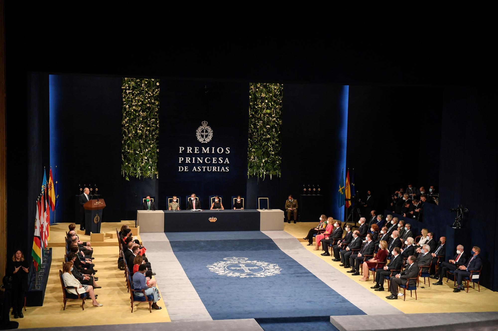 Galería: así ha sido la ceremonia de entrega de los Premios "Princesa de Asturias" en el Campoamor