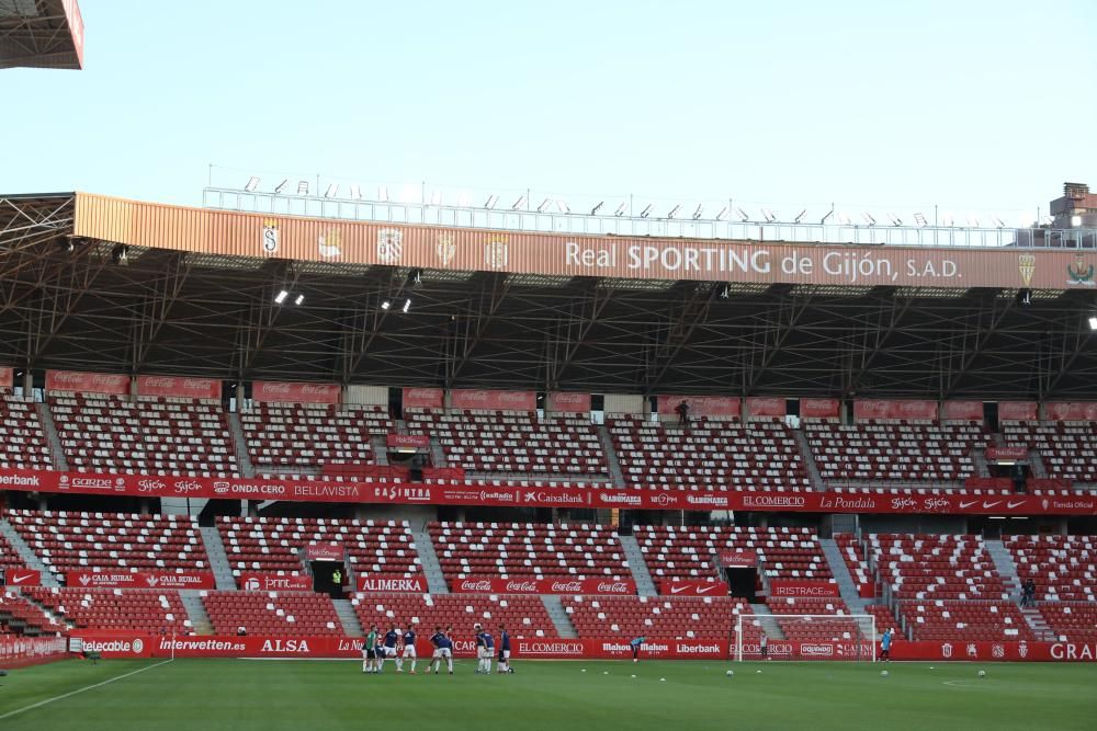 Fútbol: Así fue el Sporting-Oviedo disputado en El Molinón