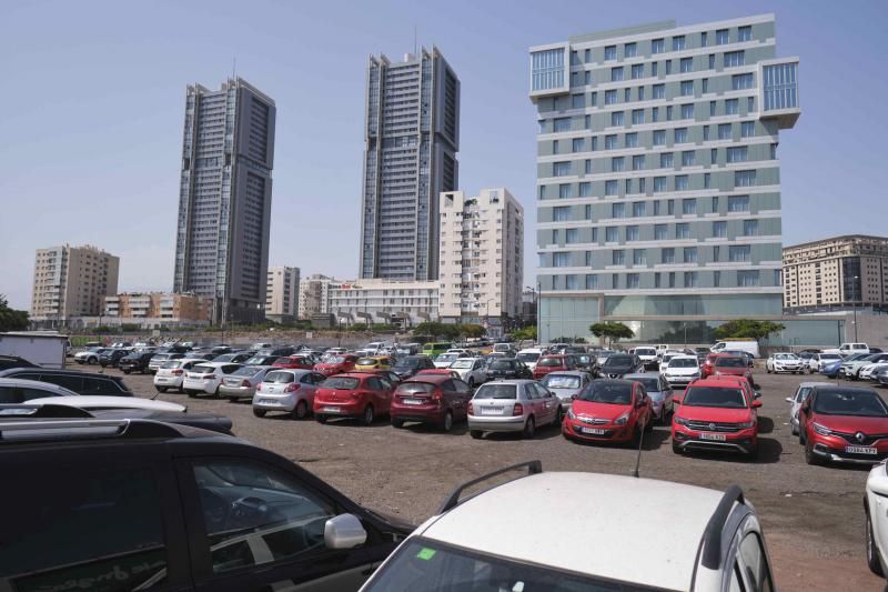 Parking ilegal junto a la Ermita de Regla, en Santa Cruz de Tenerife