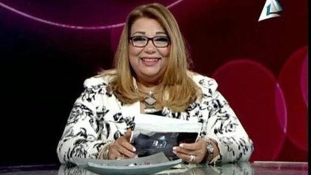 Khadija Khattab , presentadora de television Egipto, suspendida por tener sobrepeso.