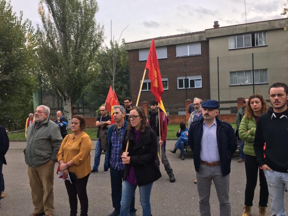 Homenaje a Aida Lafuente y los revolucionarios de Octubre en Oviedo