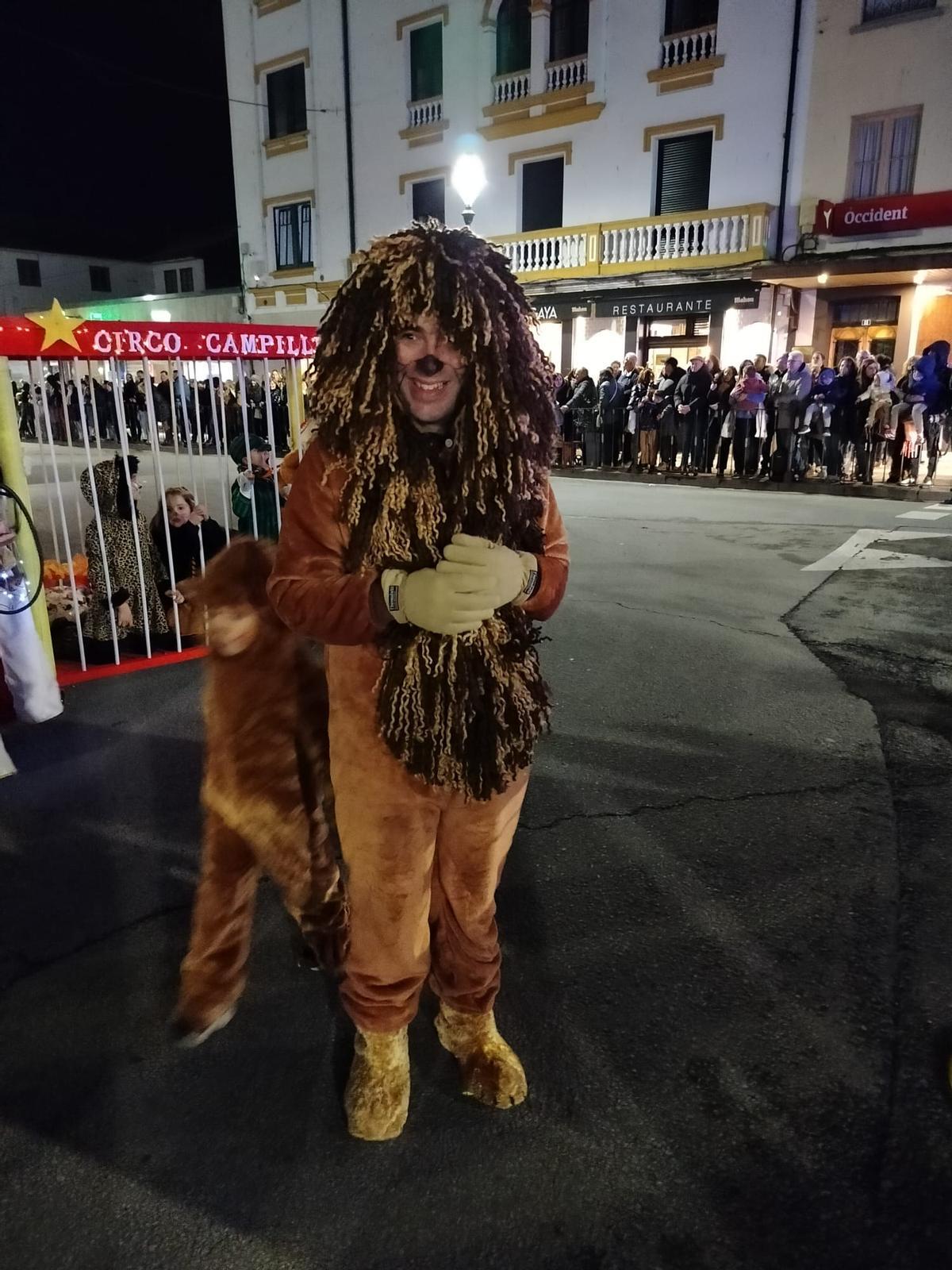 Desfile de carnaval en Navia.