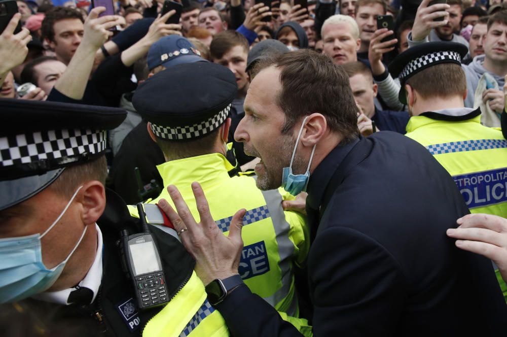 Manifestaciones en Stamford Bridge de los aficionados del Chelsea contra la Superliga