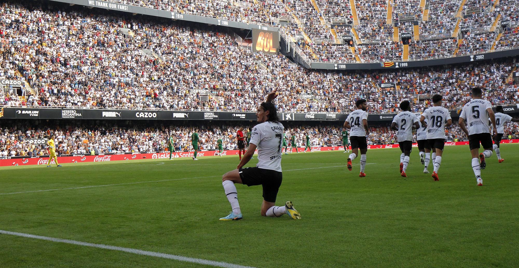 El empate entre el Valencia CF y el Elche en Mestalla, foto a foto