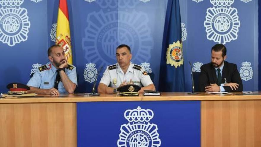 Los responsables policiales ayer en rueda de prensa.