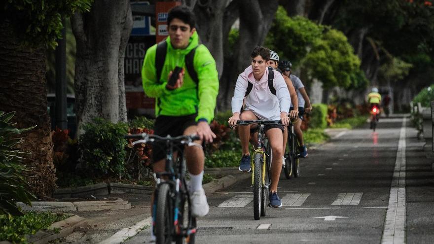 Santa Cruz de Tenerife creará un itinerario ciclista de 21 kilómetros que conectará los distritos