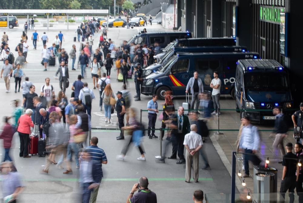 Mossos y Policía se despliegan estación de ...