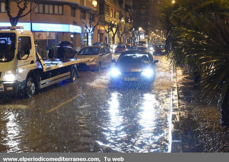 GALERÍA DE FOTOS -- El diluvio cae en Castellón y provoca inundaciones