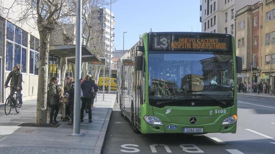 Las familias numerosas tendrán una bonificación en la tarifa del autobús