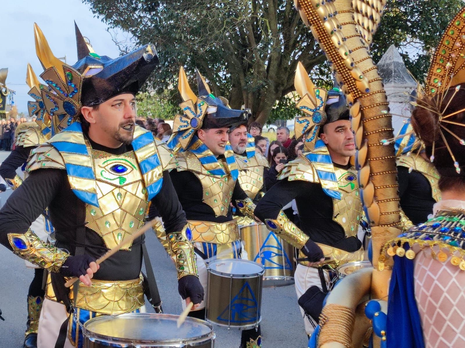 Un Carnaval muy vistoso y de alto nivel: Así fue este domingo el desfile en Tapia de Casariego