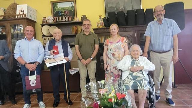 Tributo a los mayores de "San Julián" de Roces |