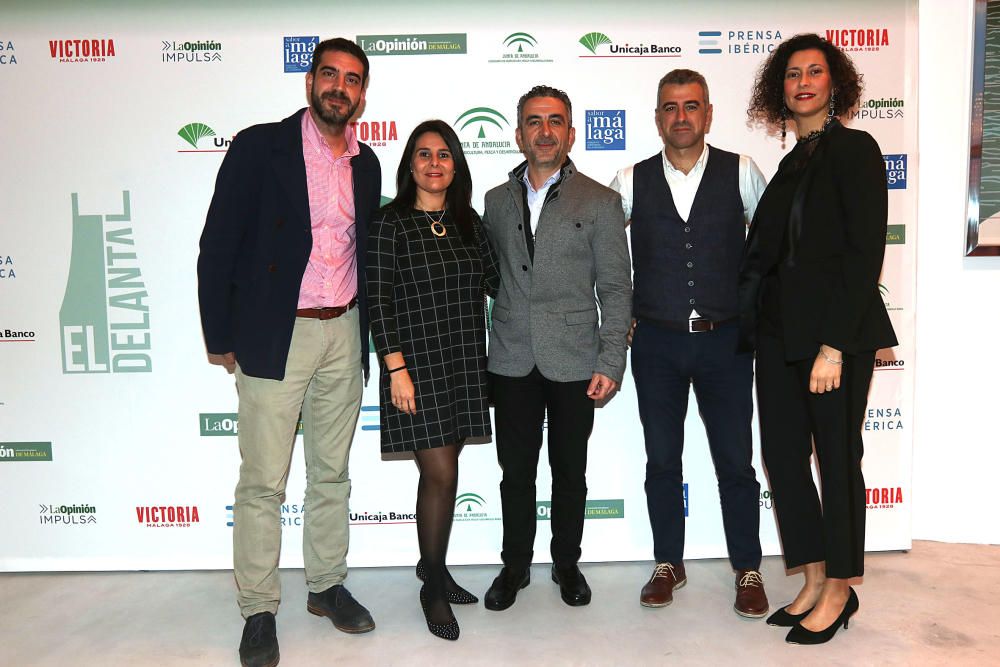 Empresarios, chefs, agentes del sector y de la industria agroalimentaria y representantes políticos acuden a la sede de Cerveza Victoria para la presentación de la nueva publicación gastronómica