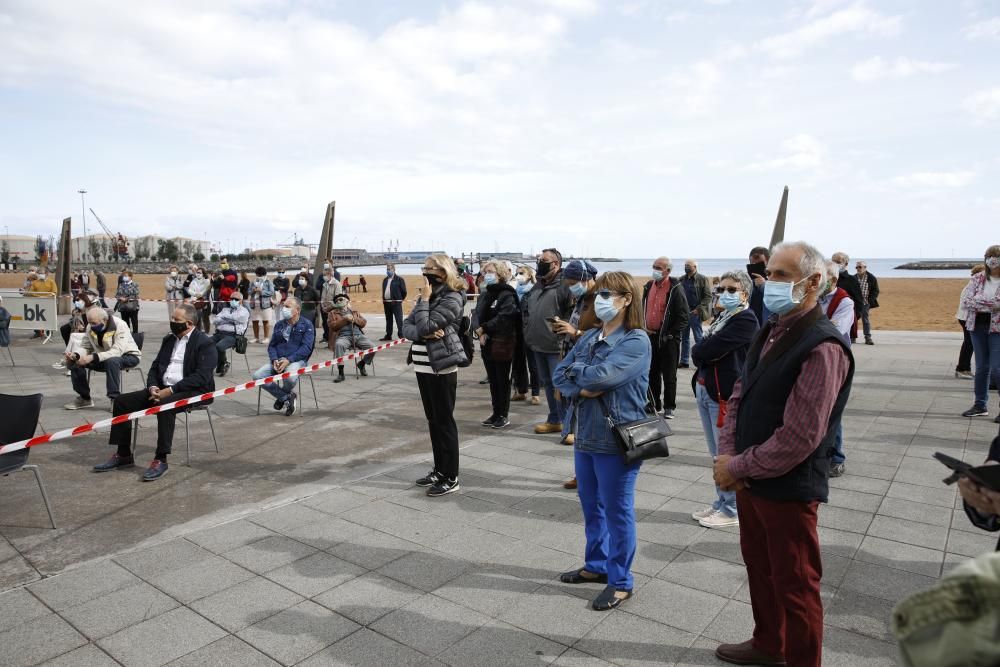 Homenaje a los Niños de la Guerra en Gijón