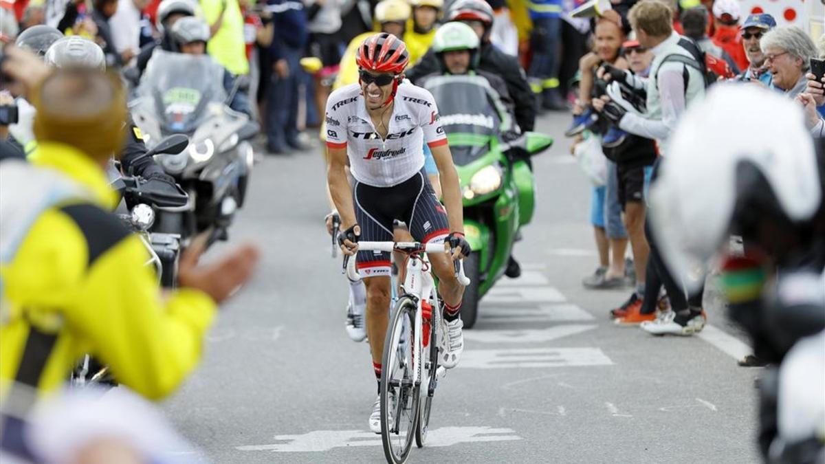 Contador, durante la ascensión al Galibier