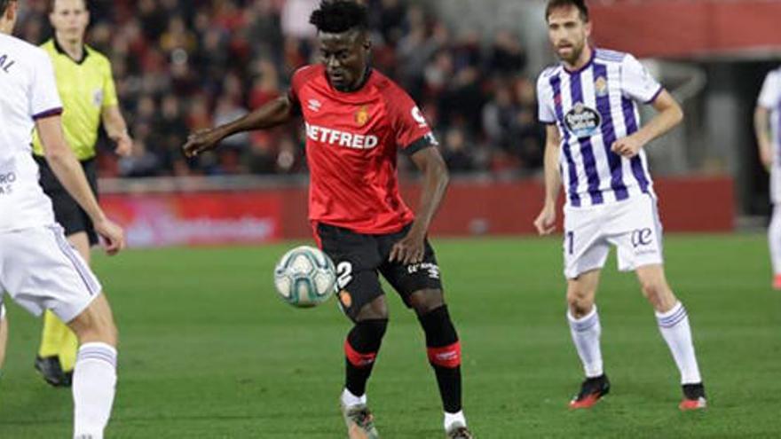 El Mallorca se la pega ante el Valladolid