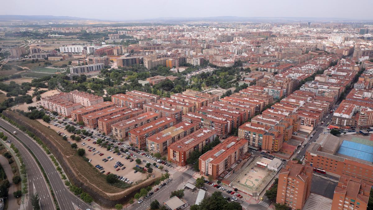 Imagen aérea de los barrios de Zaragoza.