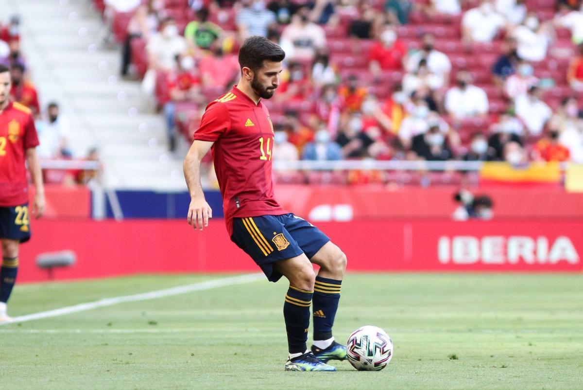 Gayà con la zamarra de la Selección Española