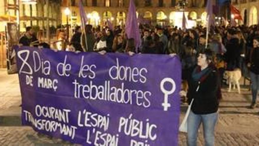 Manifestació a Girona pel Dia de la Dona, l&#039;any 2016.