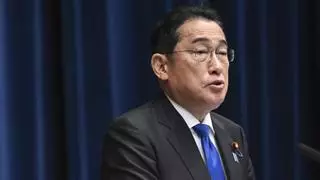 Dimite el controvertido primer ministro de Japón