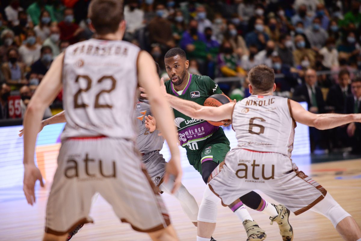 Las imágenes del Unicaja - San Pablo Burgos en el Martín Carpena.