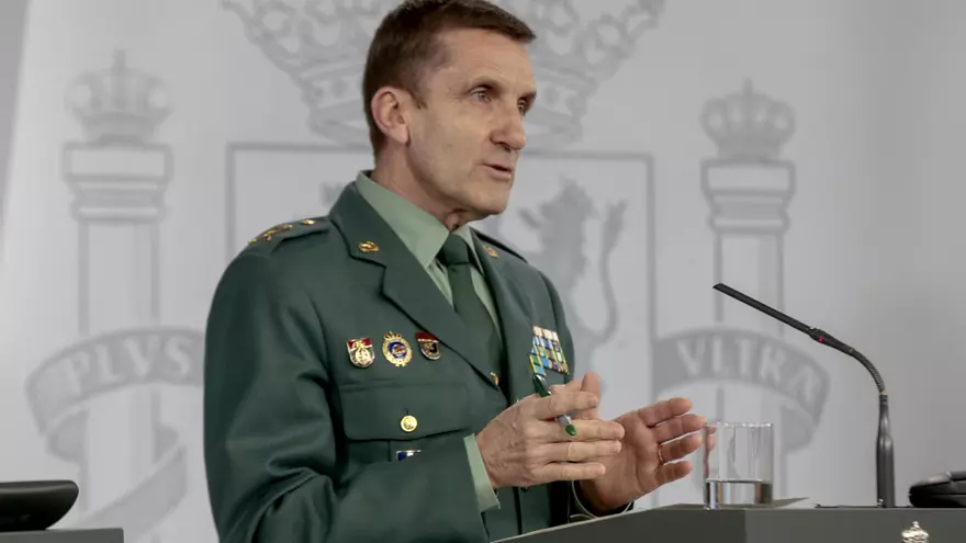 Aviso de la Guardia Civil: prohibido llevar esta tarjeta en la cartera a partir de ahora