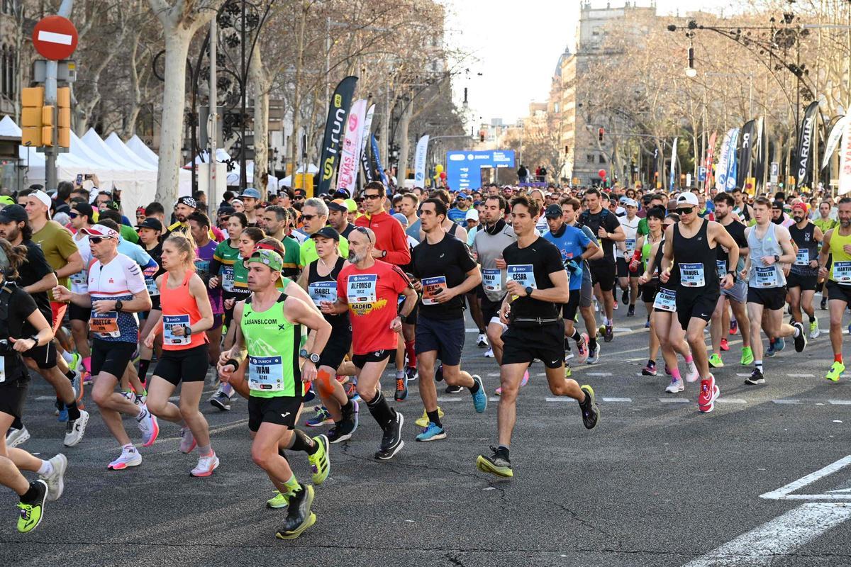 ¿Has participado en la Marató de Barcelona 2024? ¡Búscate en las fotos¡