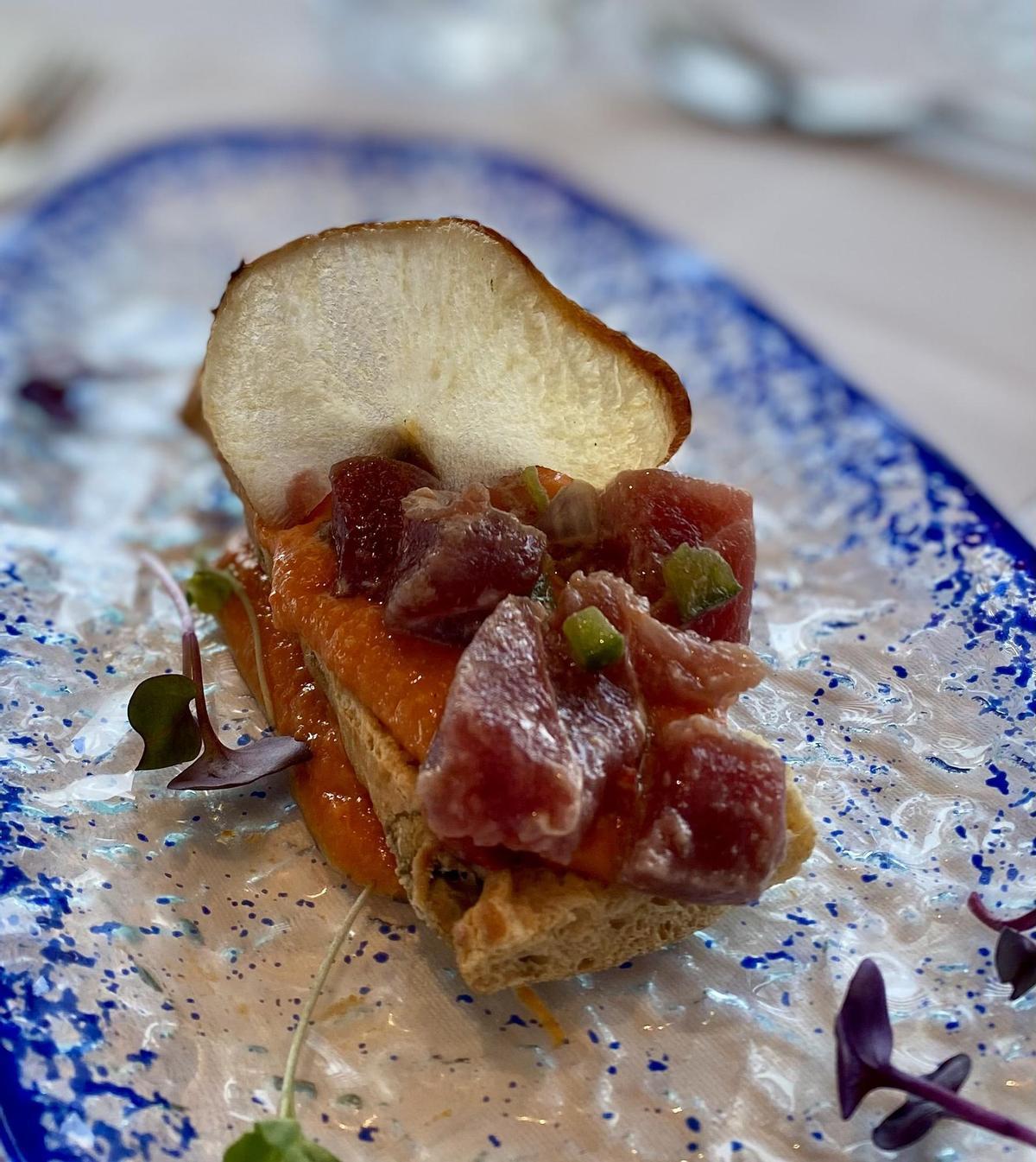 Ceviche de atún rojo de máxima calidad en el restaurante El Duende, en el hotel Torre Sevilla.